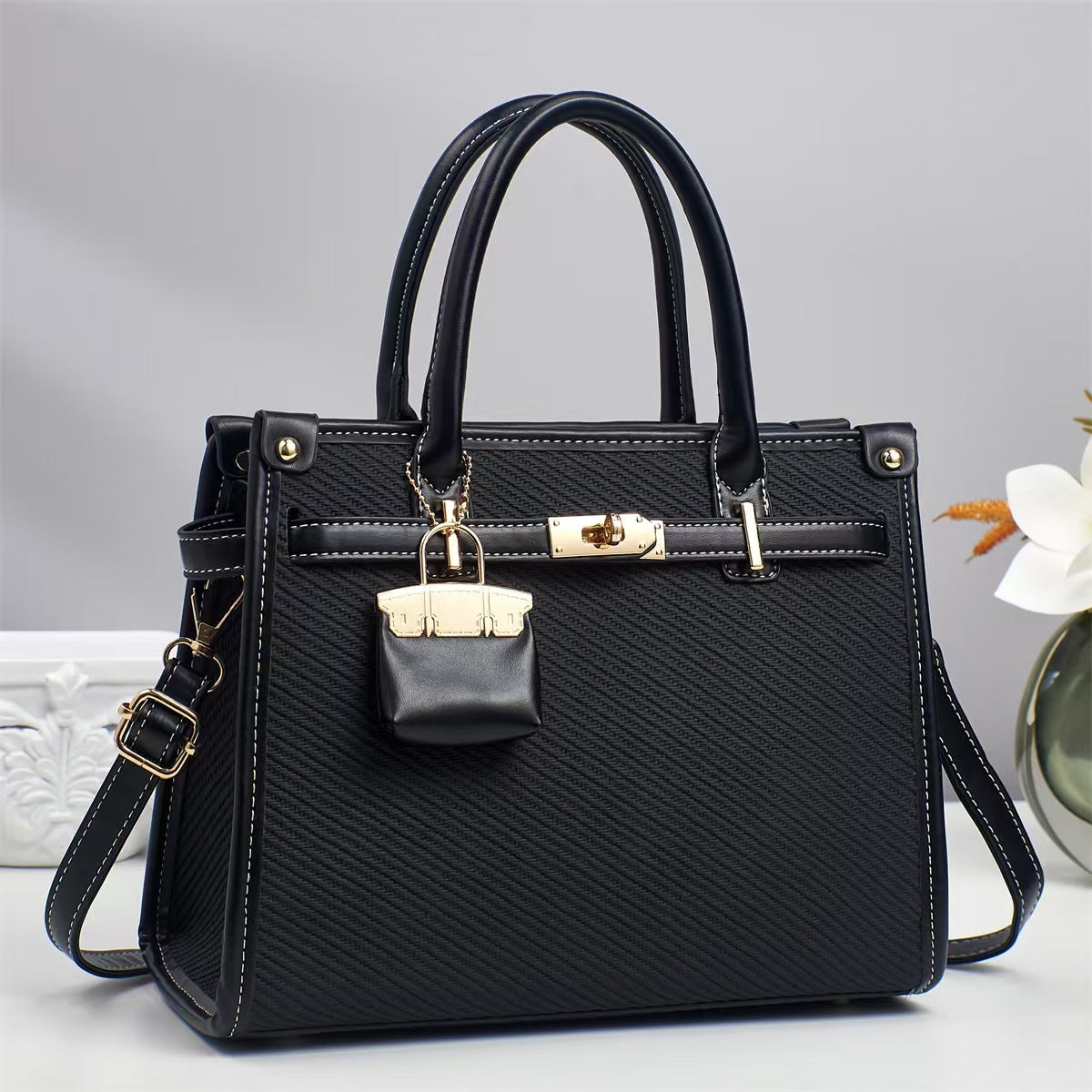Solid Color Lychee Pattern Versatile Shoulder Bag